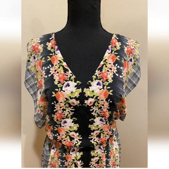 Candie's Orange and Black V-Neck Sundress - Picture 2 of 6